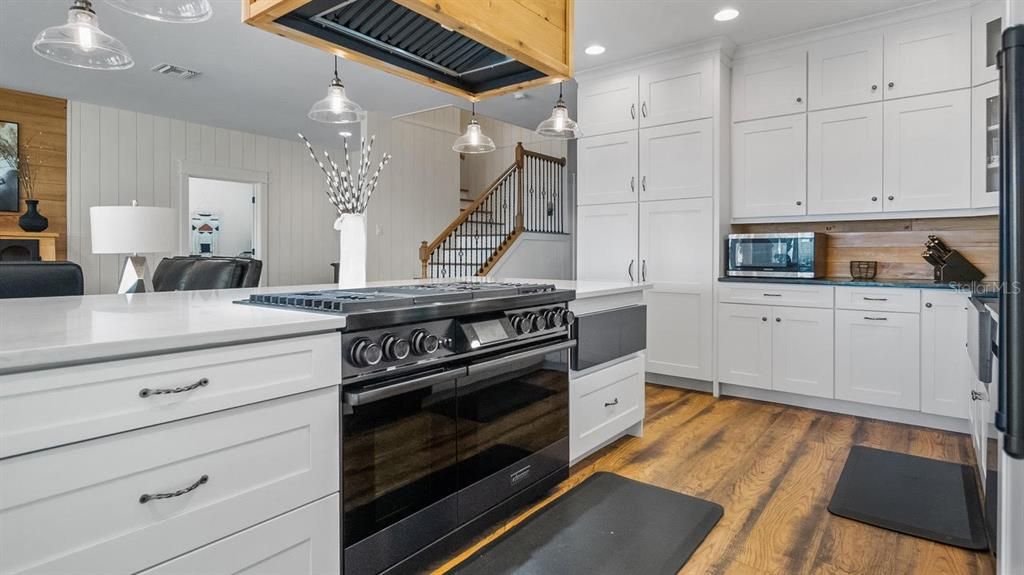 For Sale: $1,449,000 (4 beds, 4 baths, 3220 Square Feet)