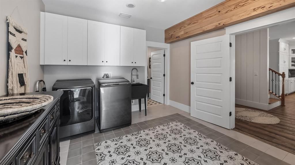 For Sale: $1,449,000 (4 beds, 4 baths, 3220 Square Feet)