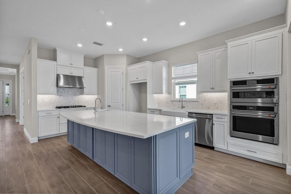 待售: $974,609 (3 贝兹, 3 浴室, 2275 平方英尺)