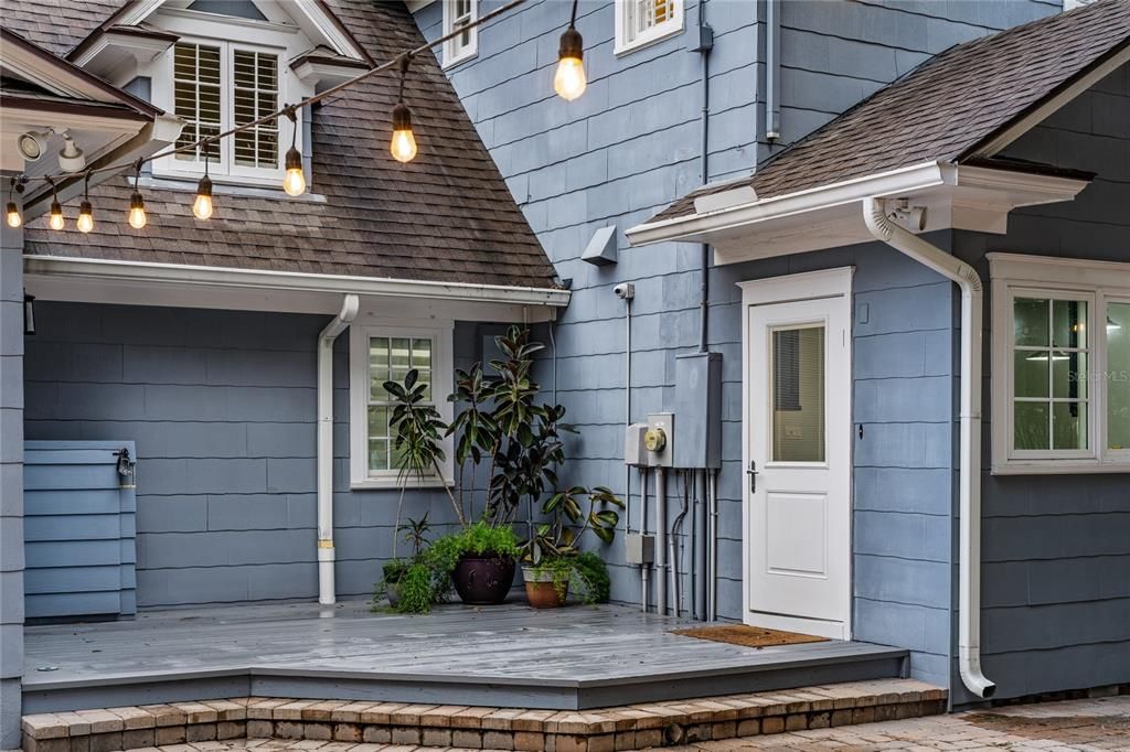 For Sale: $1,469,100 (5 beds, 4 baths, 3046 Square Feet)