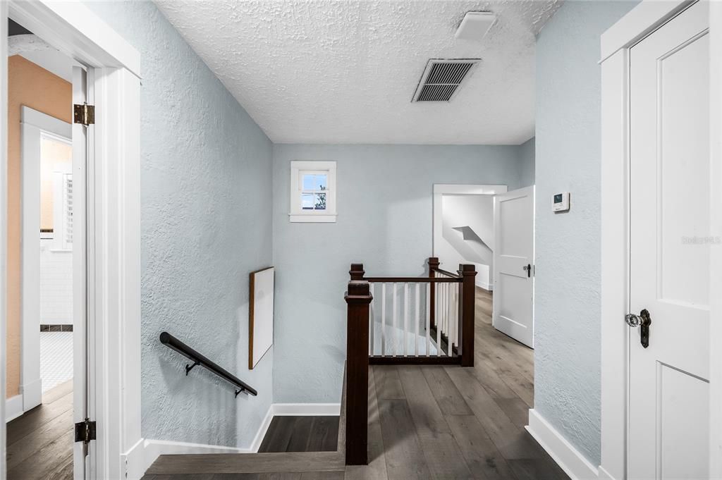 For Sale: $1,469,100 (5 beds, 4 baths, 3046 Square Feet)