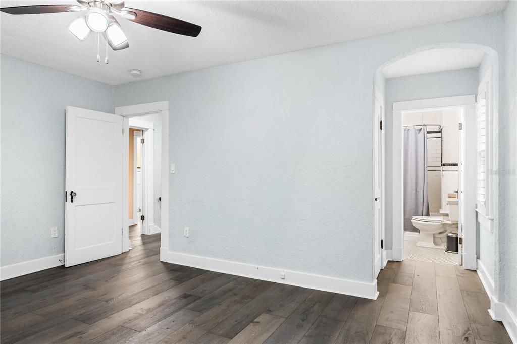 For Sale: $1,469,100 (5 beds, 4 baths, 3046 Square Feet)