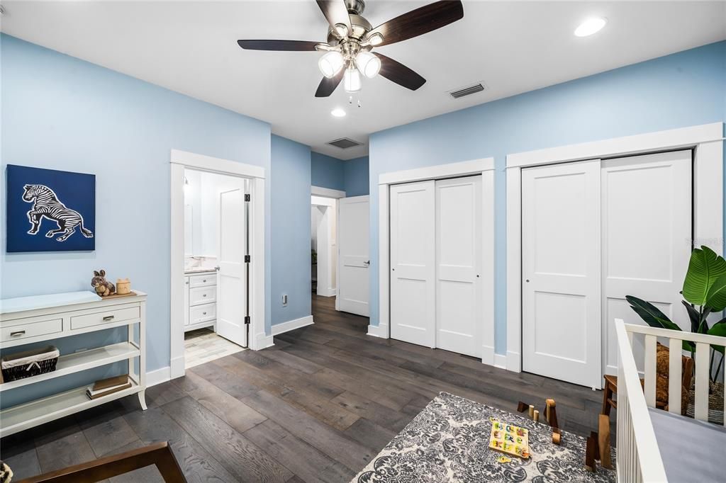 For Sale: $1,469,100 (5 beds, 4 baths, 3046 Square Feet)