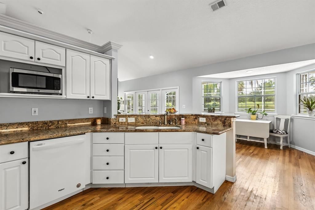 For Sale: $1,045,000 (3 beds, 2 baths, 2095 Square Feet)