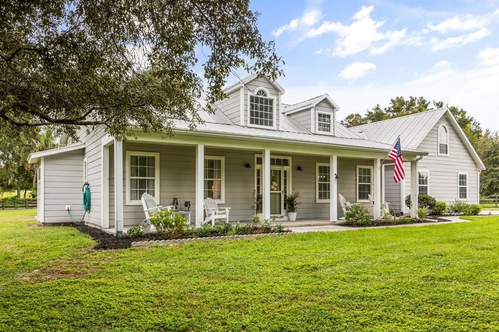 For Sale: $1,045,000 (3 beds, 2 baths, 2095 Square Feet)