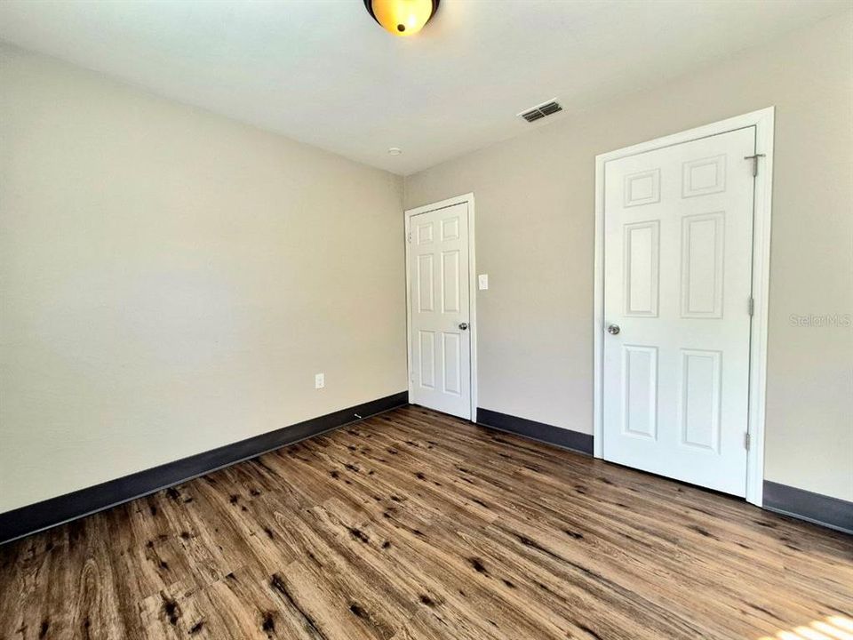 For Rent: $1,500 (2 beds, 1 baths, 727 Square Feet)