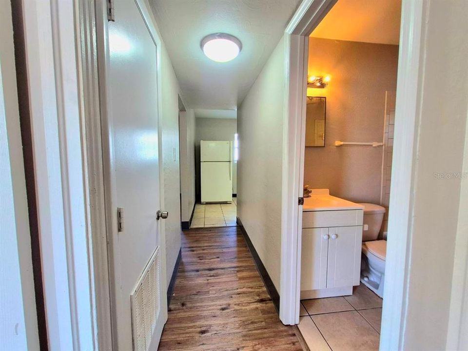 For Rent: $1,500 (2 beds, 1 baths, 727 Square Feet)