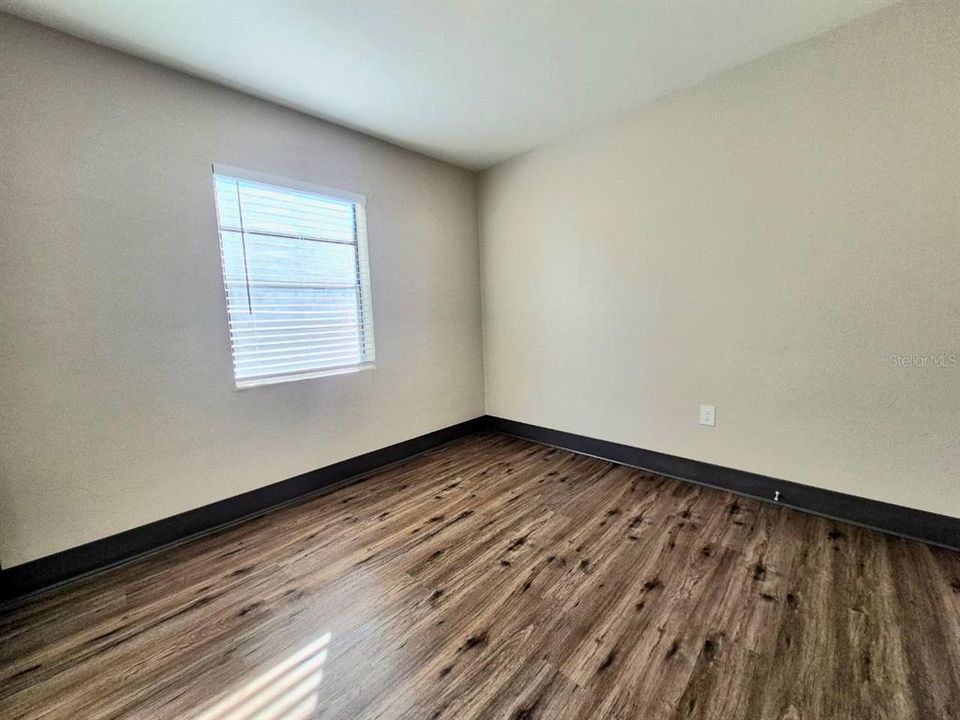 For Rent: $1,500 (2 beds, 1 baths, 727 Square Feet)