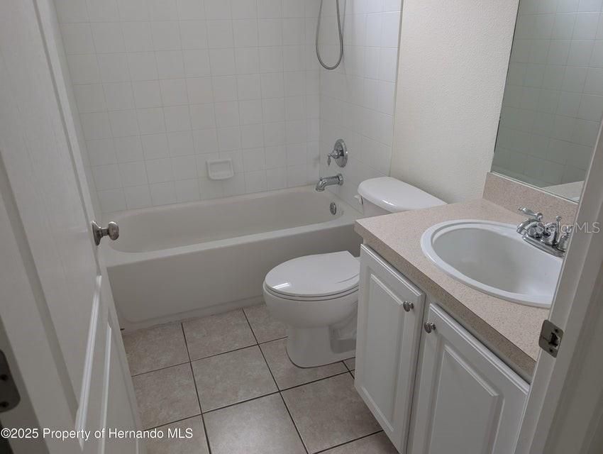 待售: $299,900 (3 贝兹, 2 浴室, 1728 平方英尺)