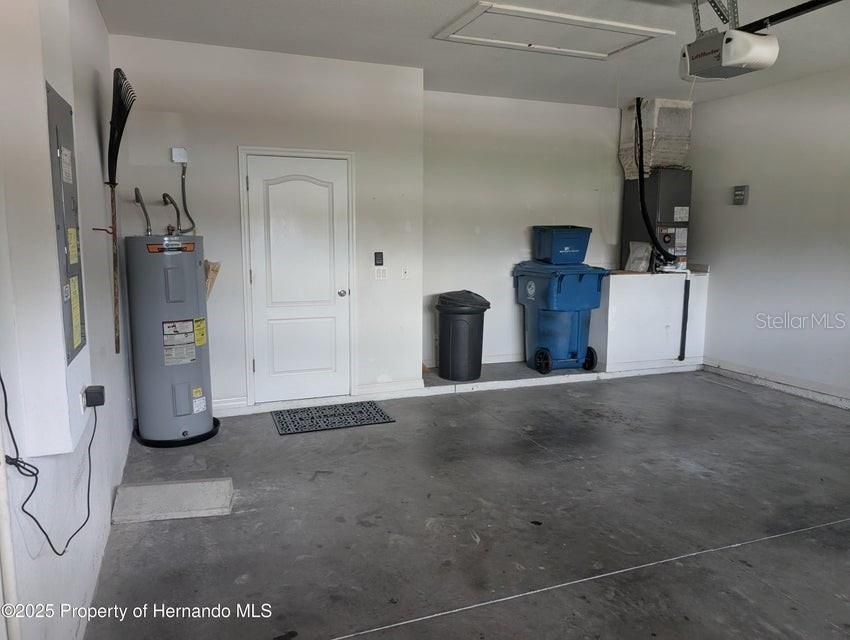 待售: $299,900 (3 贝兹, 2 浴室, 1728 平方英尺)