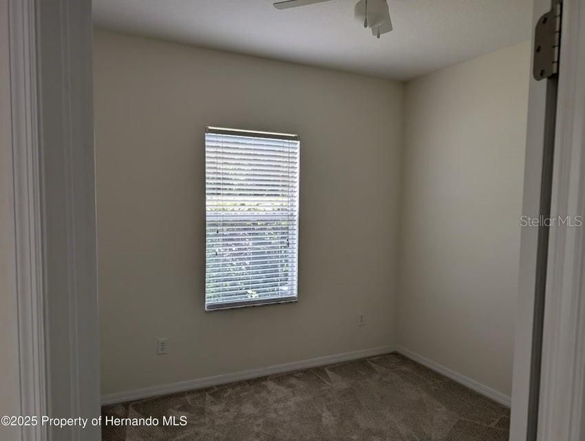 待售: $299,900 (3 贝兹, 2 浴室, 1728 平方英尺)