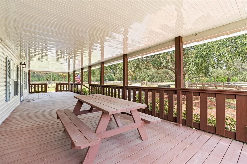 На продажу: $549,998 (3 спален, 2 ванн, 1296 Квадратных фут)