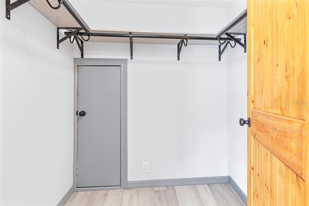 На продажу: $549,998 (3 спален, 2 ванн, 1296 Квадратных фут)