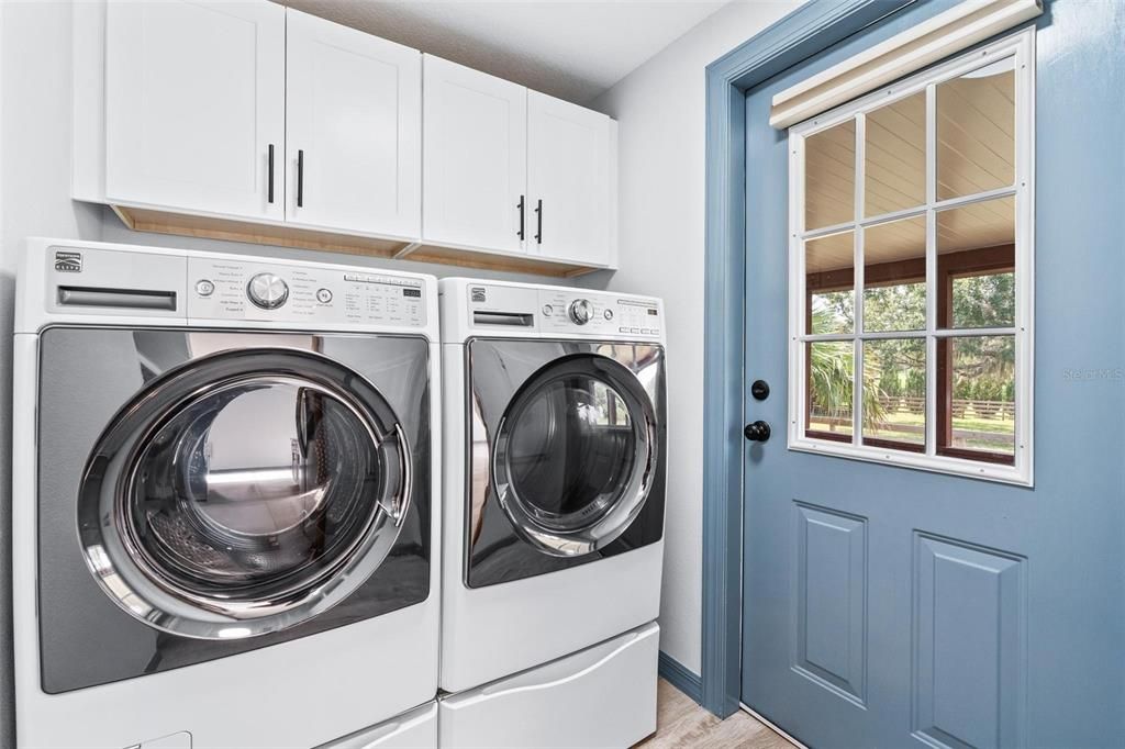 На продажу: $549,998 (3 спален, 2 ванн, 1296 Квадратных фут)