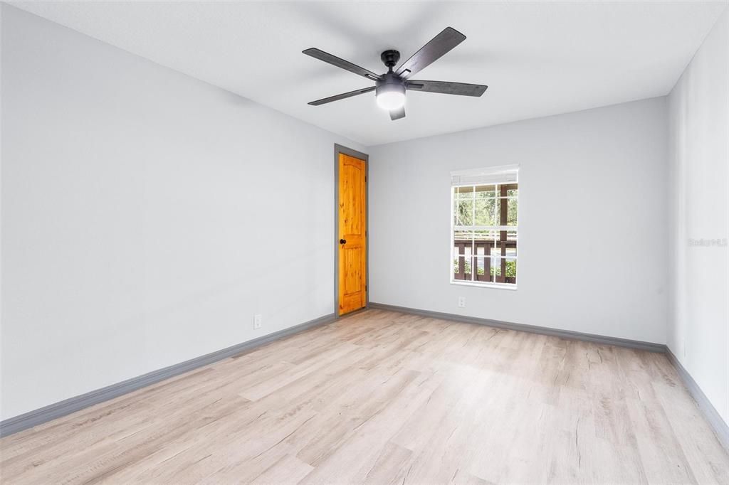 На продажу: $549,998 (3 спален, 2 ванн, 1296 Квадратных фут)