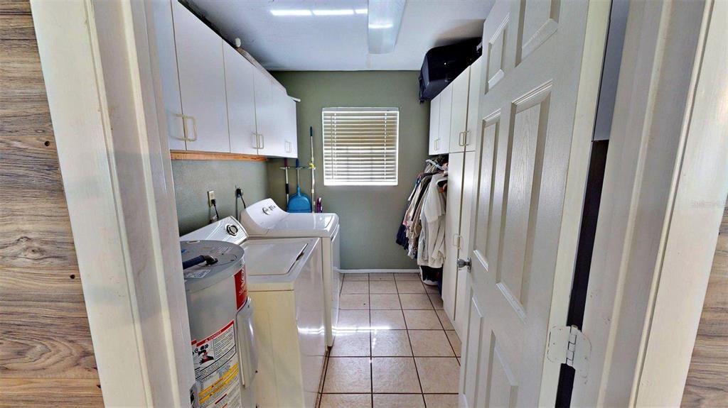 For Sale: $483,500 (3 beds, 2 baths, 1484 Square Feet)