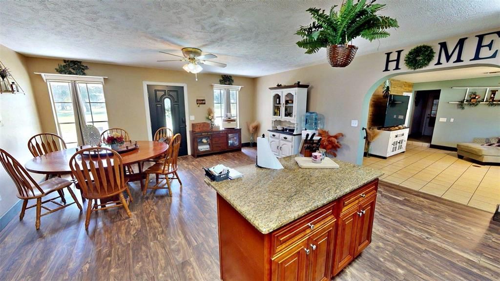 For Sale: $483,500 (3 beds, 2 baths, 1484 Square Feet)