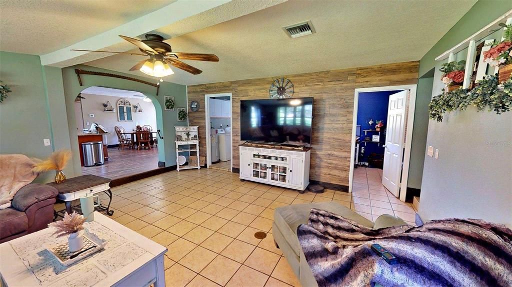 For Sale: $483,500 (3 beds, 2 baths, 1484 Square Feet)