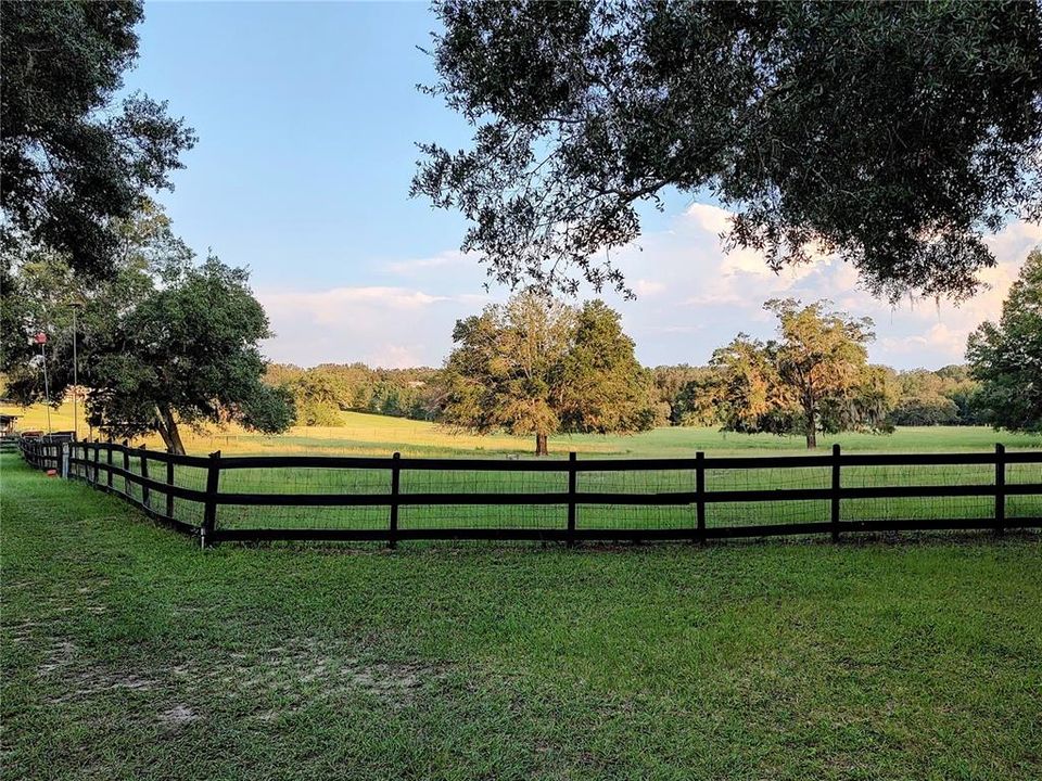 En Venta: $2,500,000 (4 camas, 5 baños, 3588 Pies cuadrados)