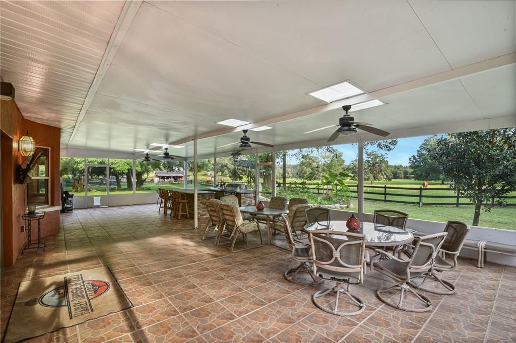 En Venta: $2,500,000 (4 camas, 5 baños, 3588 Pies cuadrados)