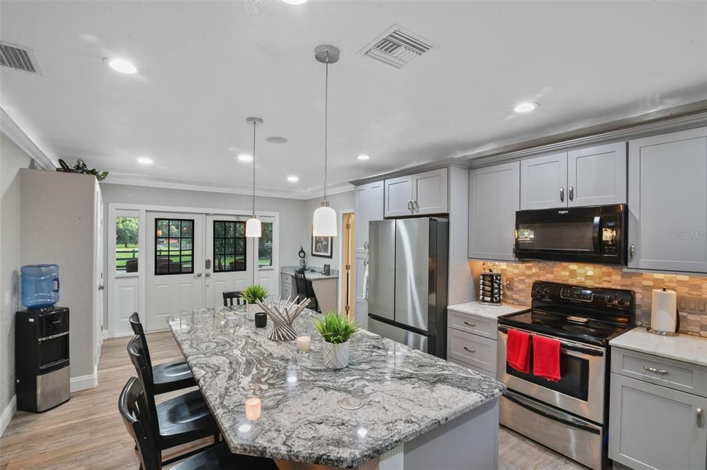 En Venta: $2,500,000 (4 camas, 5 baños, 3588 Pies cuadrados)