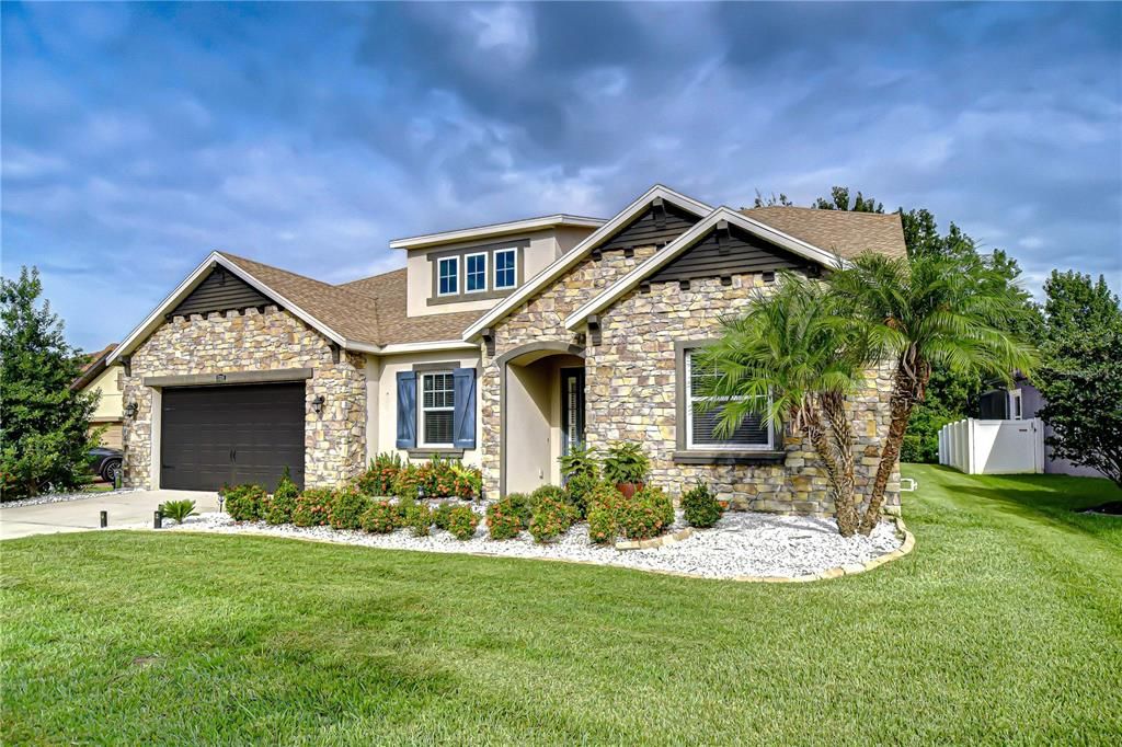 Active With Contract: $489,500 (4 beds, 3 baths, 3038 Square Feet)
