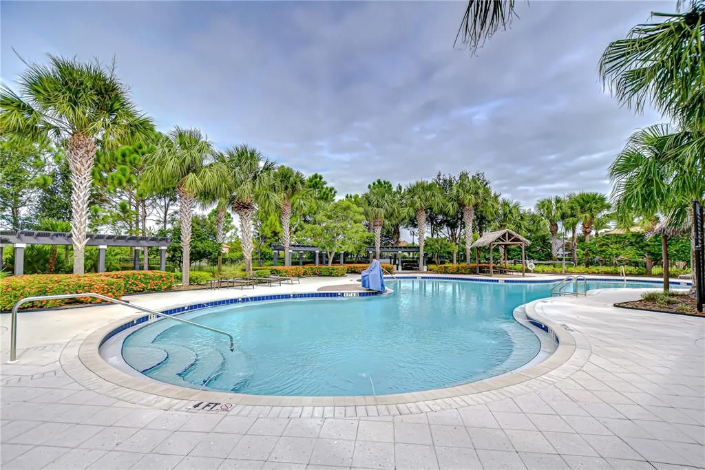 Active With Contract: $489,500 (4 beds, 3 baths, 3038 Square Feet)