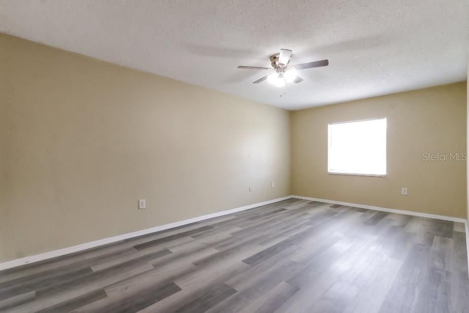 For Sale: $145,000 (3 beds, 2 baths, 1428 Square Feet)