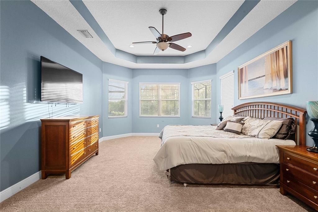 На продажу: $1,450,000 (6 спален, 5 ванн, 4874 Квадратных фут)