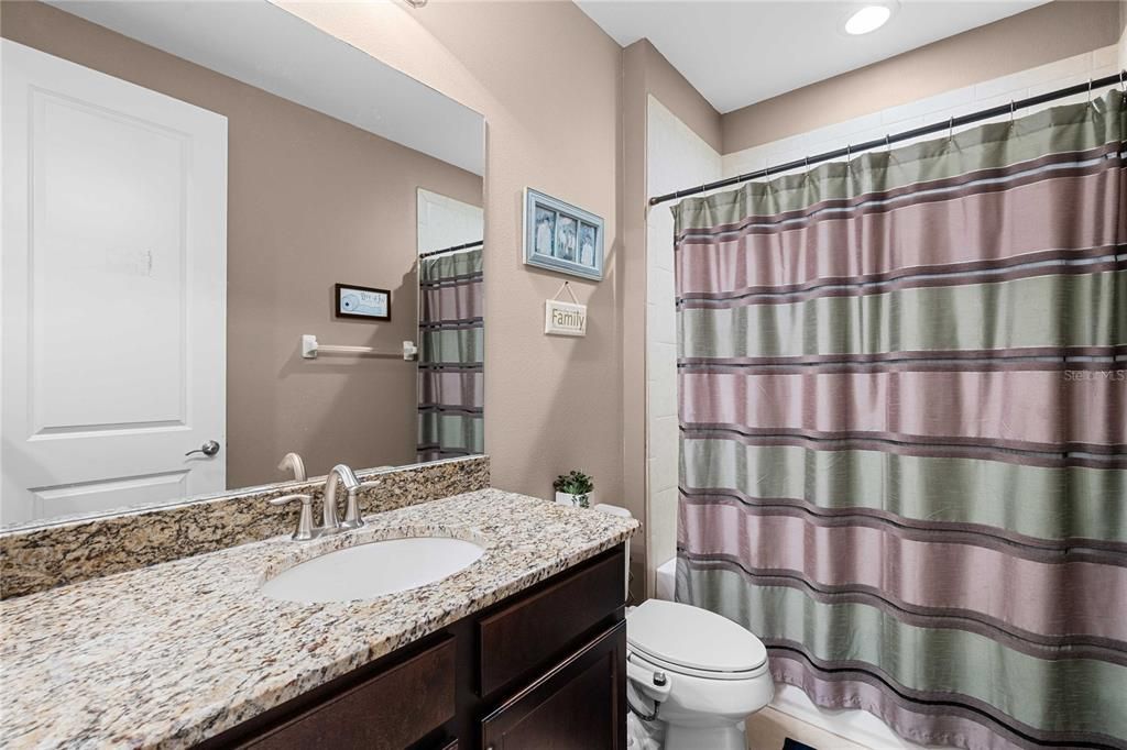 На продажу: $1,450,000 (6 спален, 5 ванн, 4874 Квадратных фут)