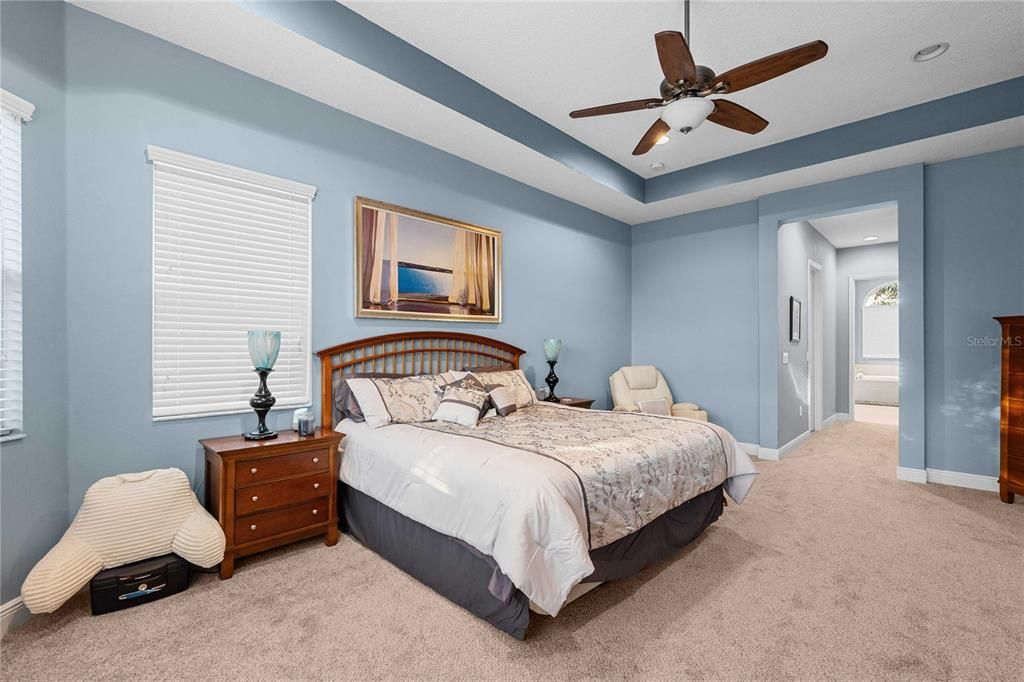 На продажу: $1,450,000 (6 спален, 5 ванн, 4874 Квадратных фут)