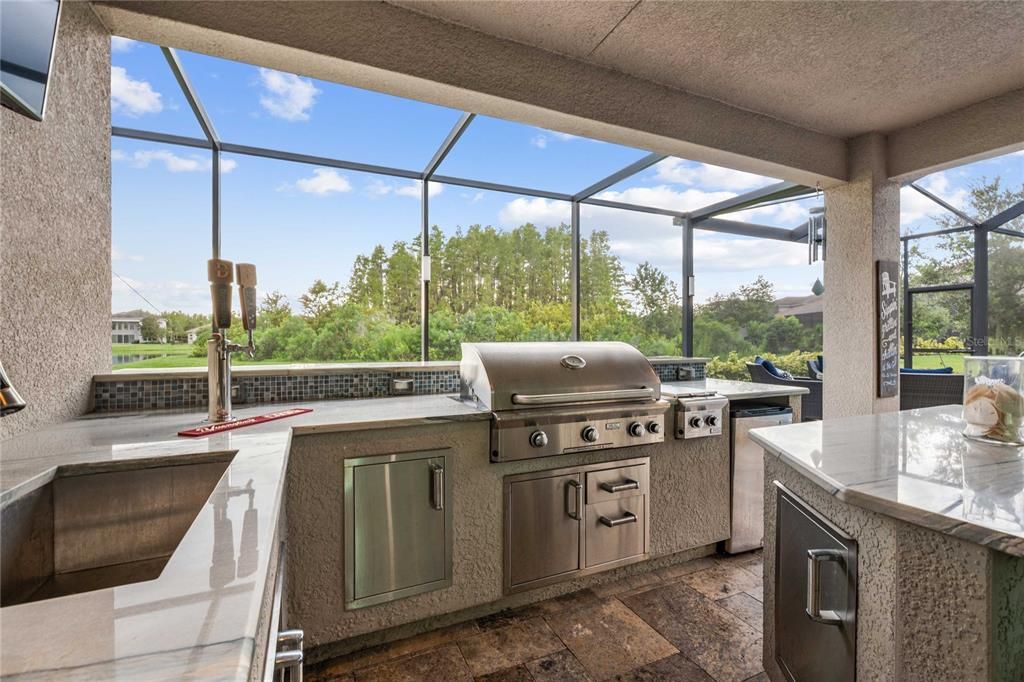 На продажу: $1,450,000 (6 спален, 5 ванн, 4874 Квадратных фут)