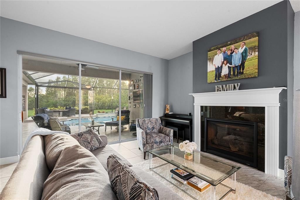 На продажу: $1,450,000 (6 спален, 5 ванн, 4874 Квадратных фут)