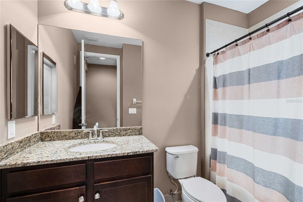 На продажу: $1,450,000 (6 спален, 5 ванн, 4874 Квадратных фут)