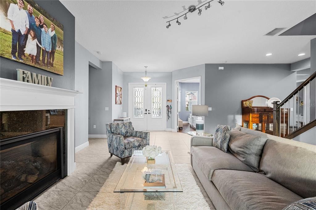 На продажу: $1,450,000 (6 спален, 5 ванн, 4874 Квадратных фут)