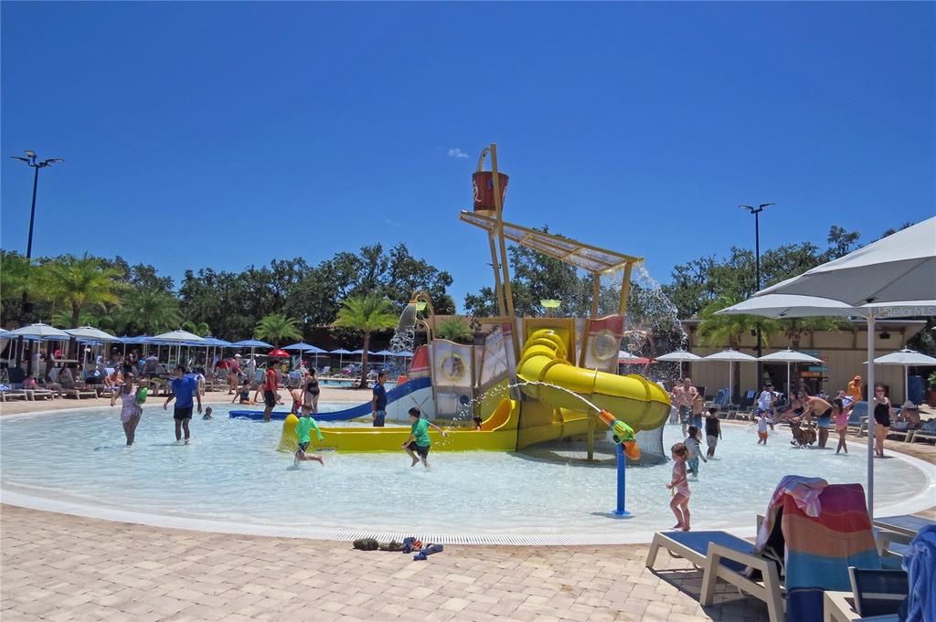 На продажу: $295,000 (2 спален, 2 ванн, 1146 Квадратных фут)