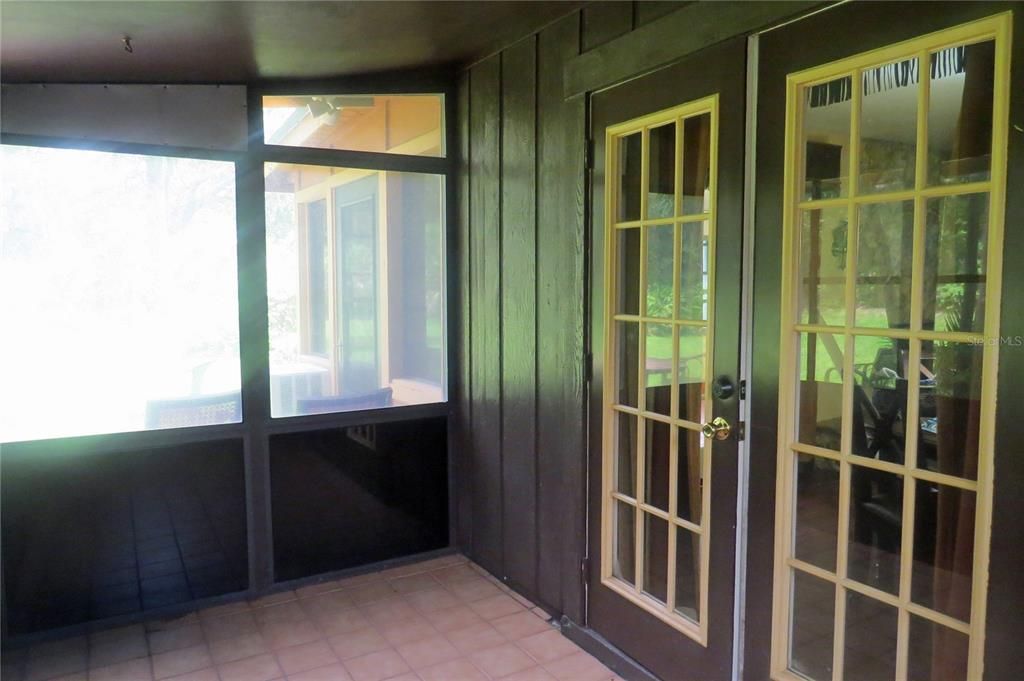 На продажу: $295,000 (2 спален, 2 ванн, 1146 Квадратных фут)