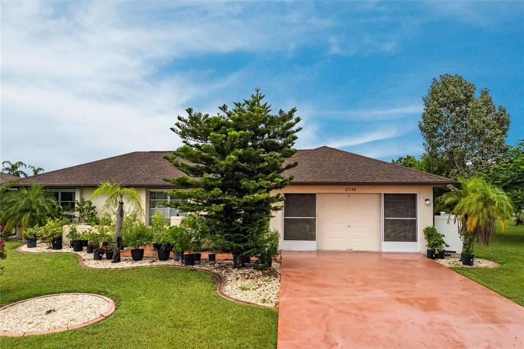 For Sale: $259,900 (2 beds, 2 baths, 1315 Square Feet)