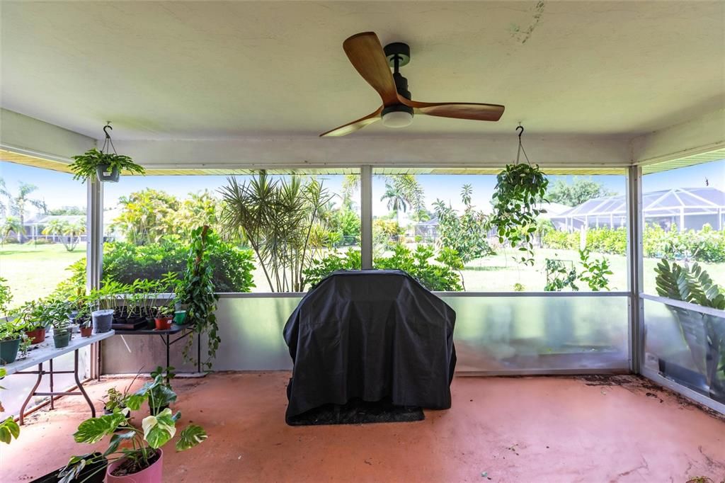 For Sale: $259,900 (2 beds, 2 baths, 1315 Square Feet)