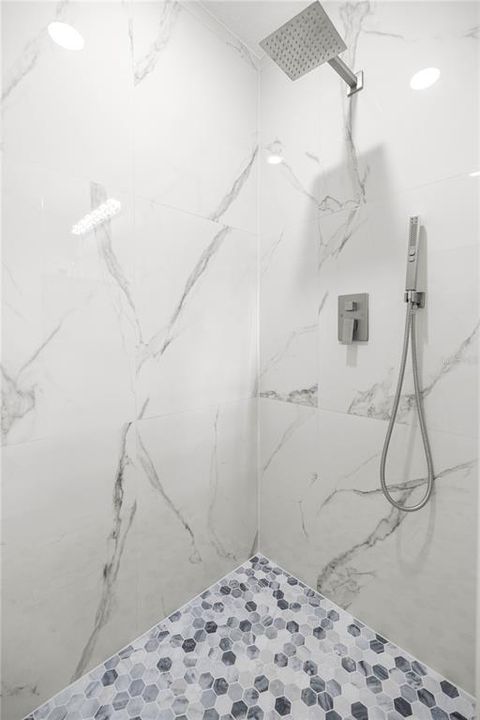 Под контрактом: $279,900 (3 спален, 2 ванн, 1478 Квадратных фут)