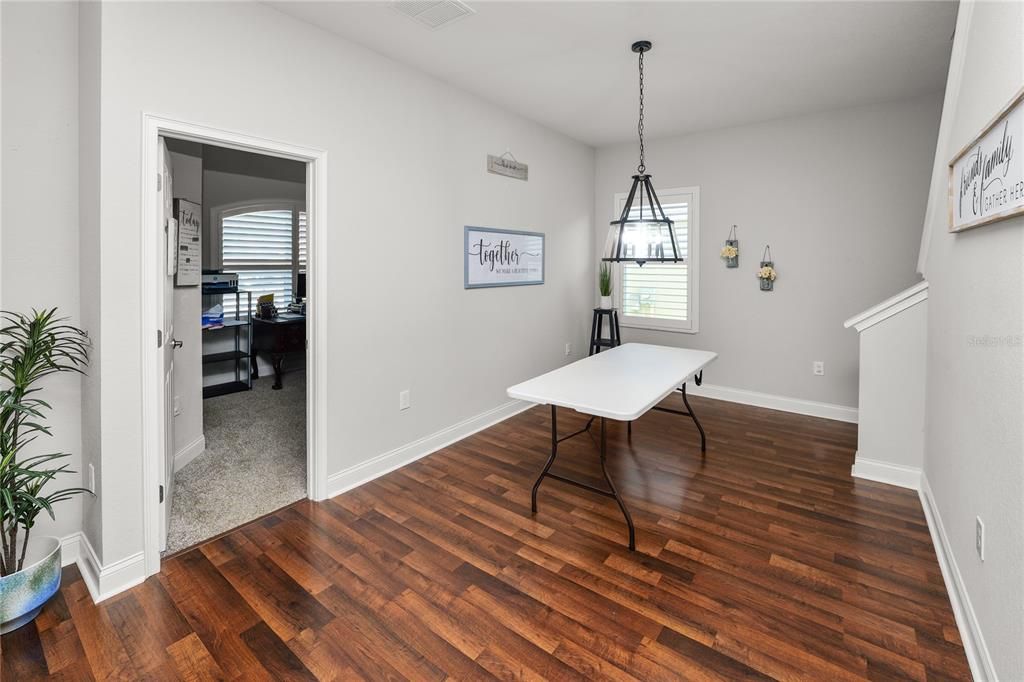 Active With Contract: $659,000 (5 beds, 3 baths, 2952 Square Feet)