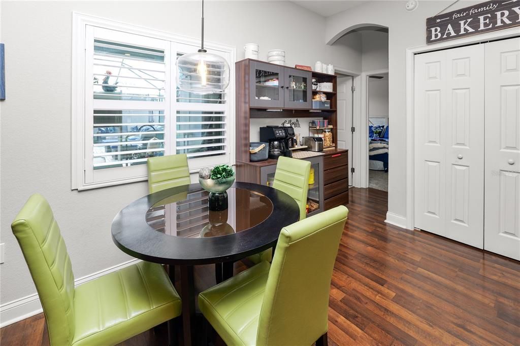 Active With Contract: $659,000 (5 beds, 3 baths, 2952 Square Feet)