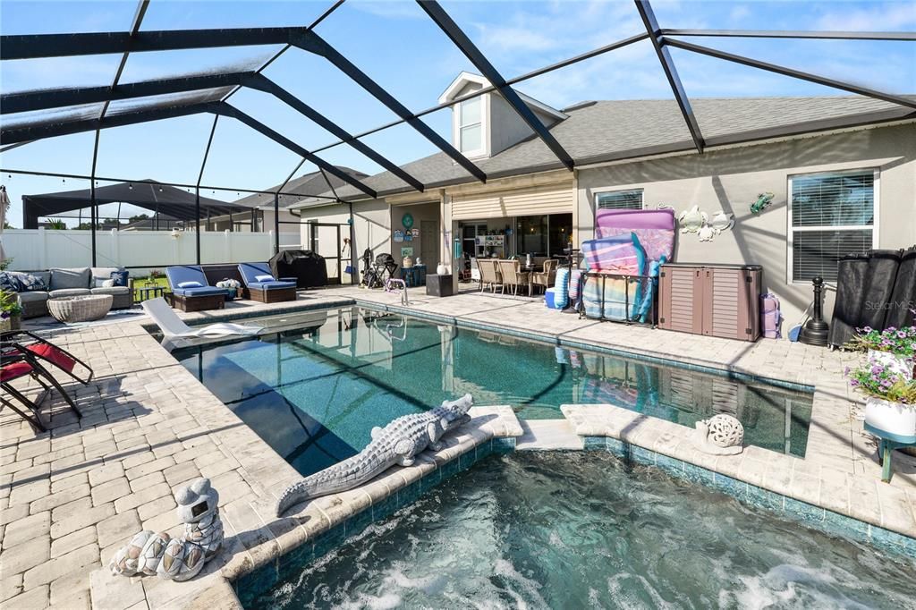 Active With Contract: $659,000 (5 beds, 3 baths, 2952 Square Feet)