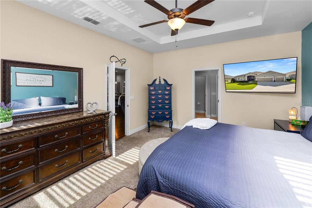 Active With Contract: $659,000 (5 beds, 3 baths, 2952 Square Feet)