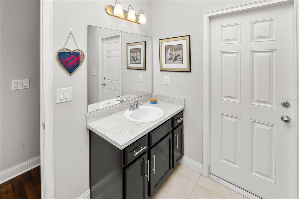 Active With Contract: $659,000 (5 beds, 3 baths, 2952 Square Feet)