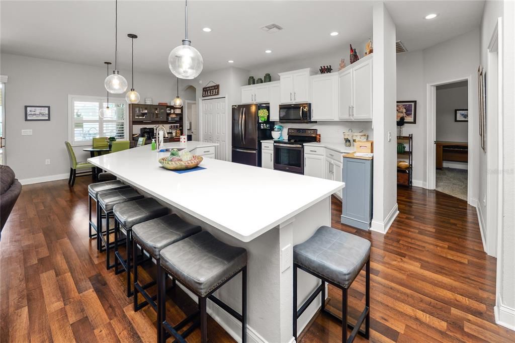 Active With Contract: $659,000 (5 beds, 3 baths, 2952 Square Feet)