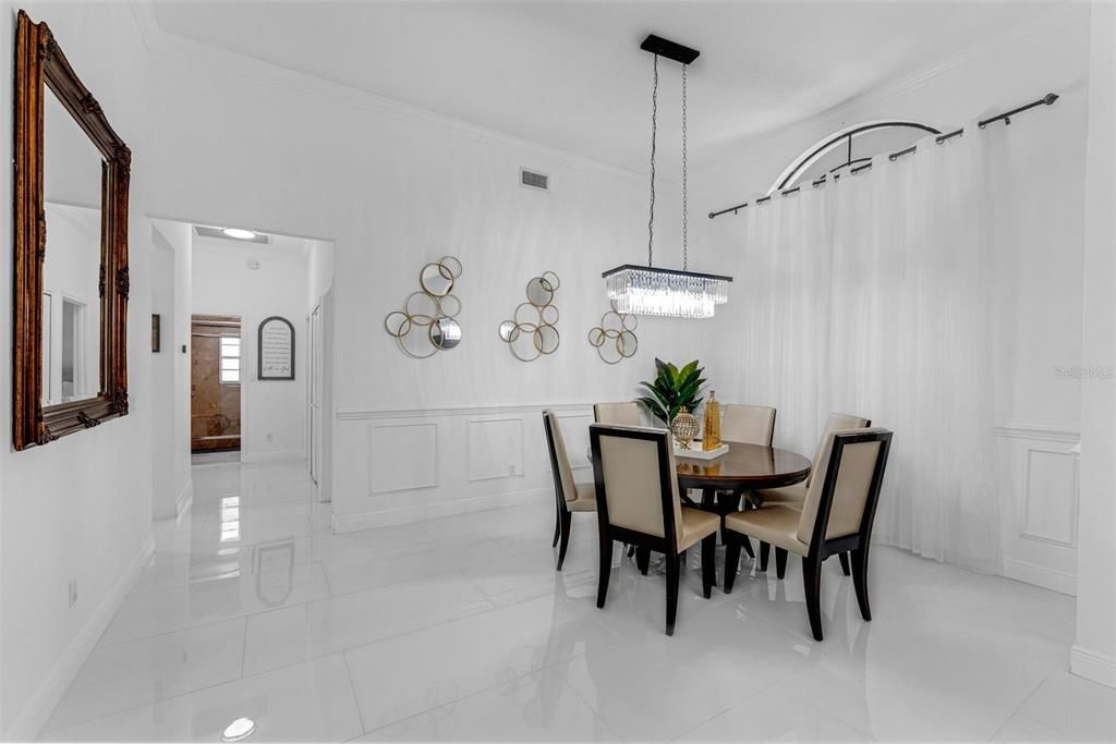 For Sale: $975,000 (4 beds, 3 baths, 2500 Square Feet)