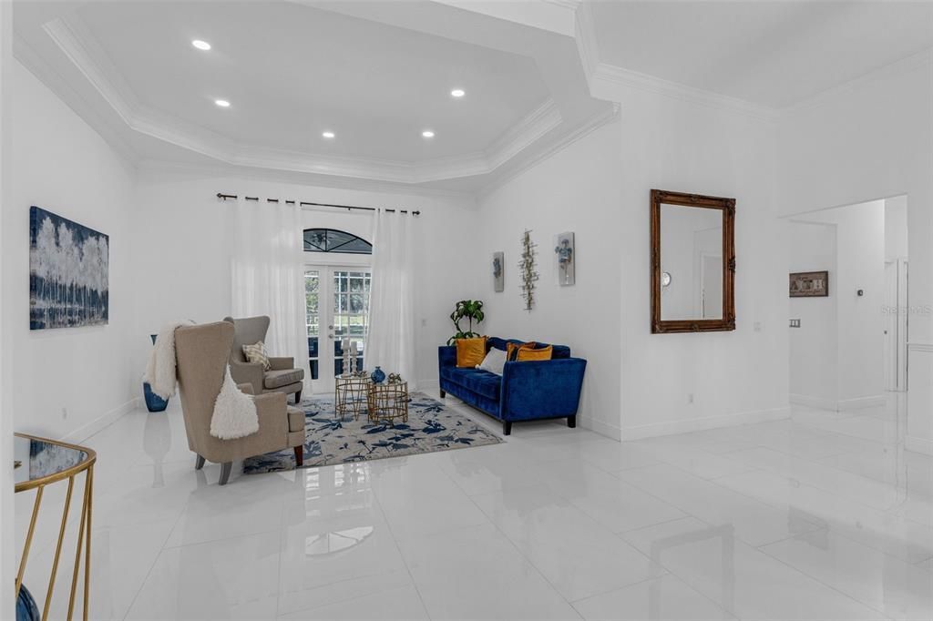 For Sale: $975,000 (4 beds, 3 baths, 2500 Square Feet)