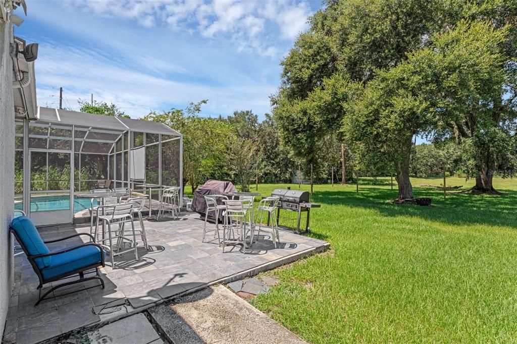 For Sale: $975,000 (4 beds, 3 baths, 2500 Square Feet)