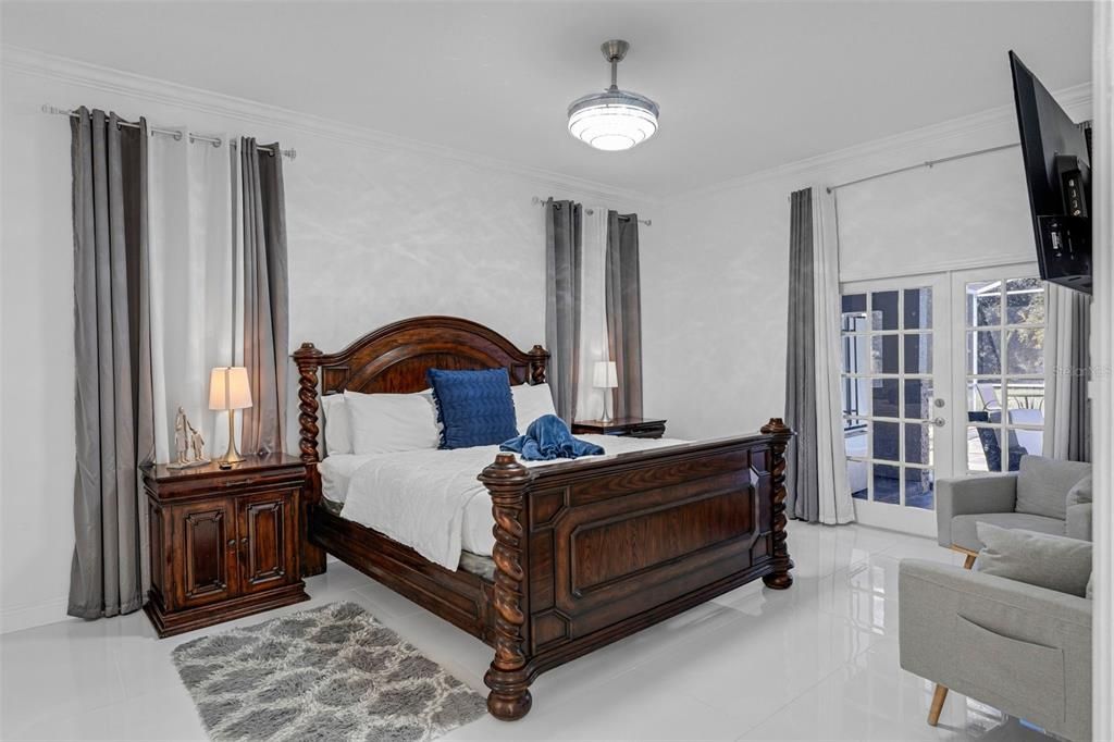 For Sale: $975,000 (4 beds, 3 baths, 2500 Square Feet)